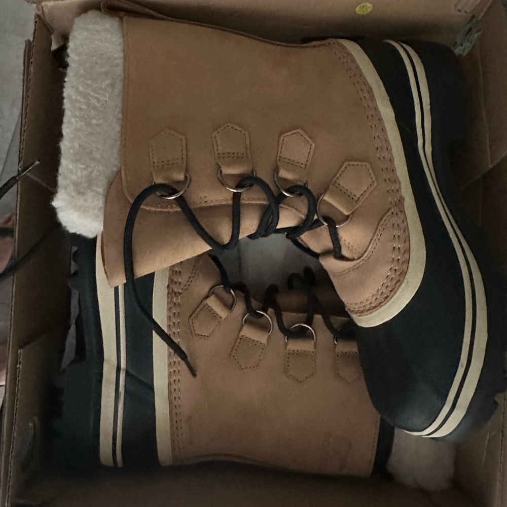 Sorel Women Boots